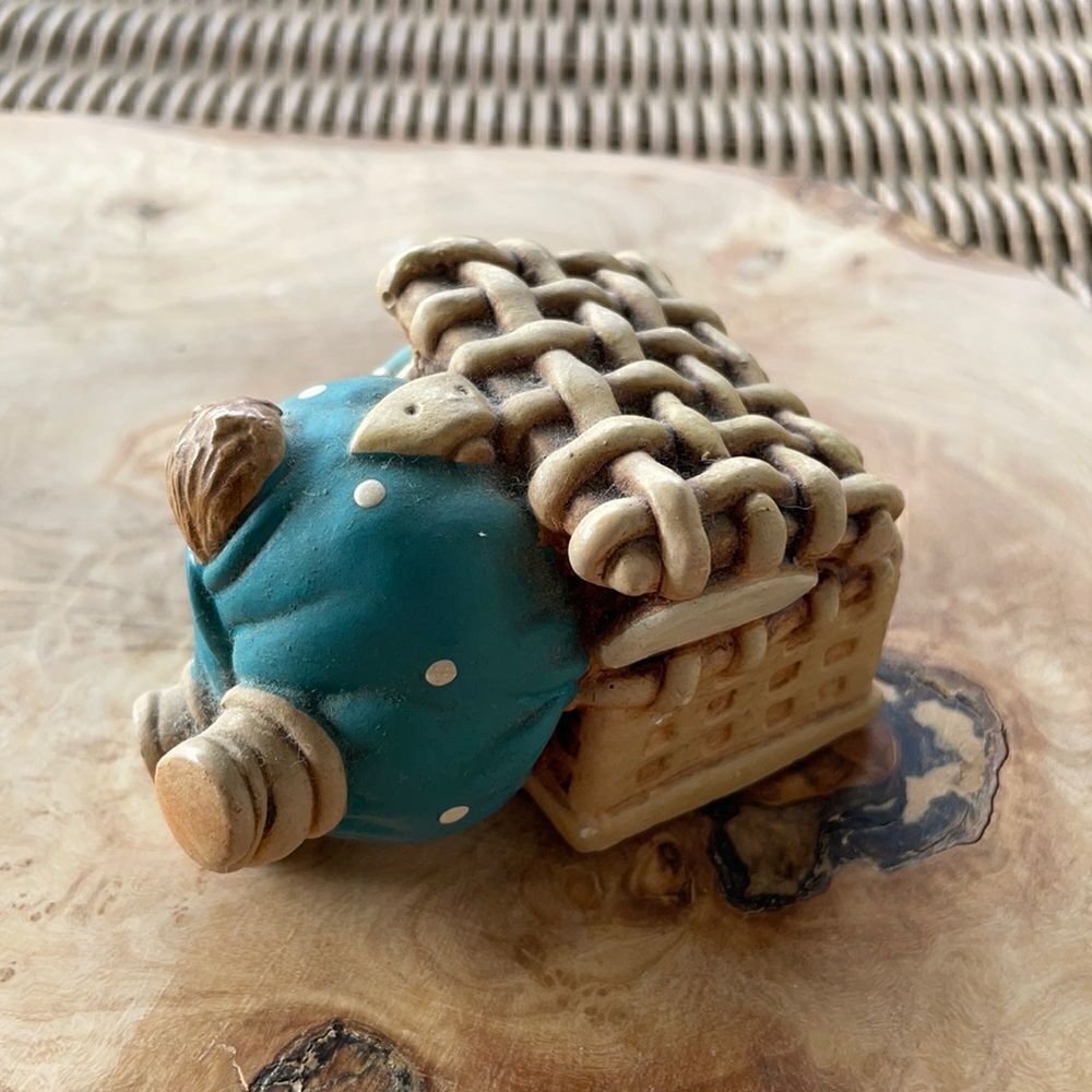 Pendelfin Collectible Picnic Basket Figurine